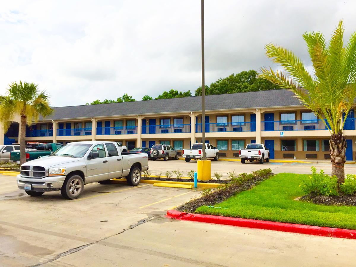 Americas Best Value Inn & Suites Mont Belvieu Houston Eldon Exterior foto